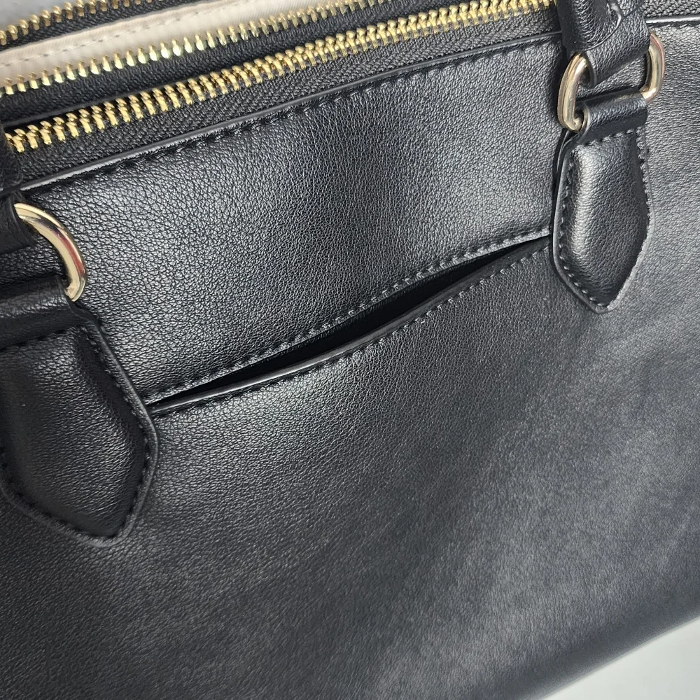 On 34th Robbinn Black Medium‎ Satchel